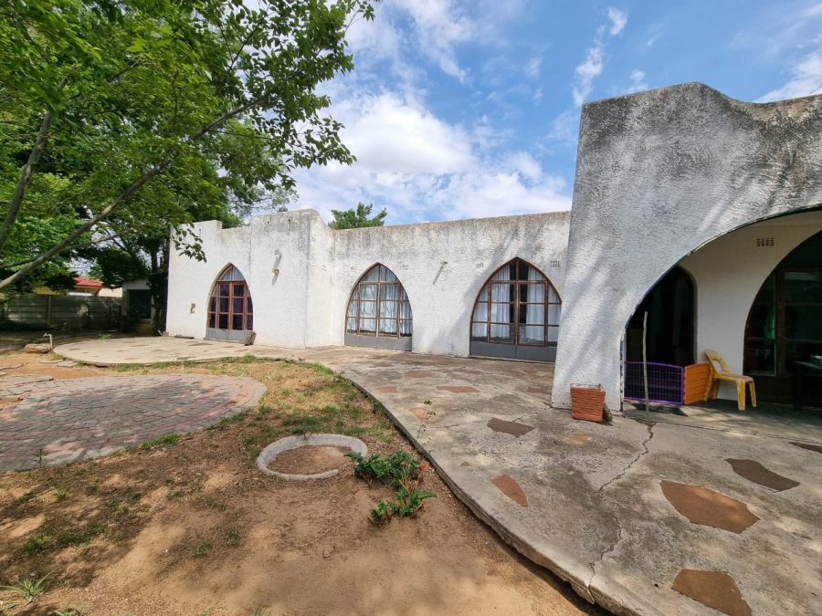 4 Bedroom Property for Sale in Hennenman Free State